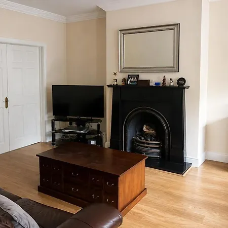 Spacious 4br In Wiz Free Parking * Drogheda