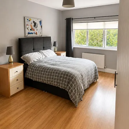 Spacious 4br In Wiz Free Parking Casa vacanze *