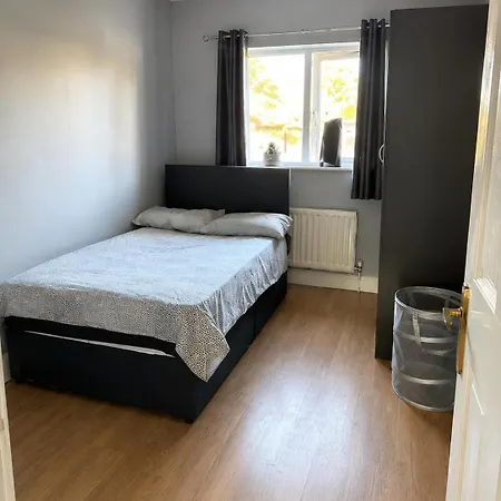 Spacious 4br In Wiz Free Parking * Drogheda
