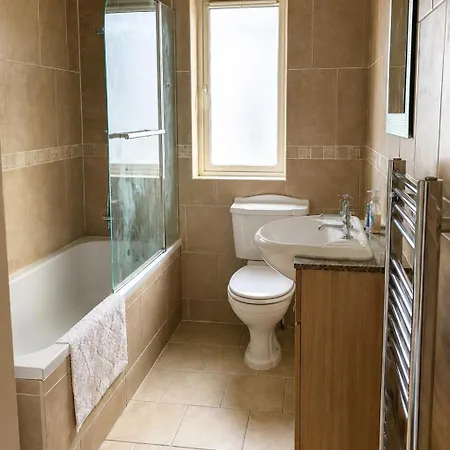 Spacious 4br In Wiz Free Parking * Drogheda